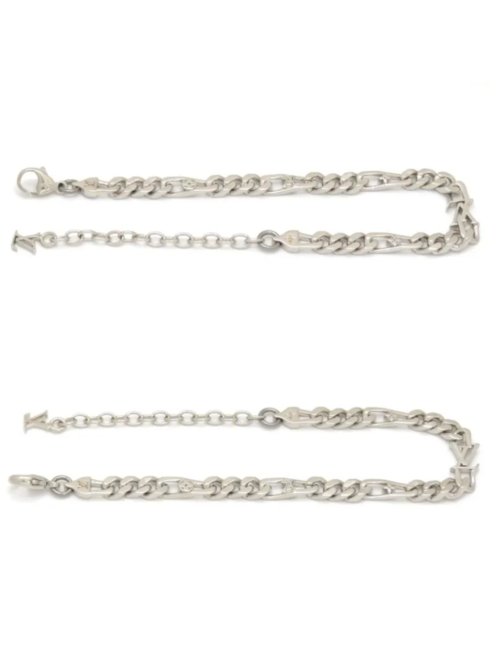 Louis Vuitton Bracelet LV Figaro 17.5 23 LV Signature Link LV Initial Charm